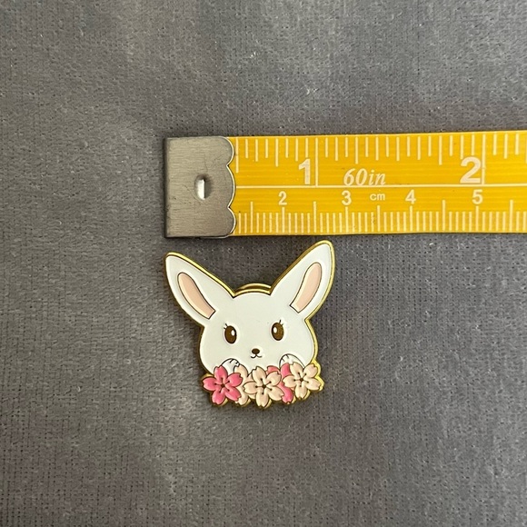 Flower Bunny Enamel Pin - Picture 3 of 4